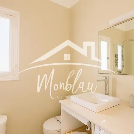 Es Xubec アパート